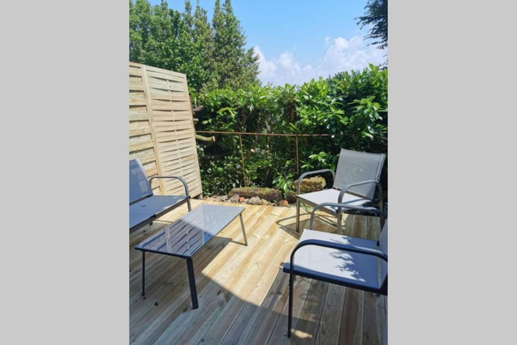 Le 3 De Coeur Avec Terrasse Honfleur Exterior foto